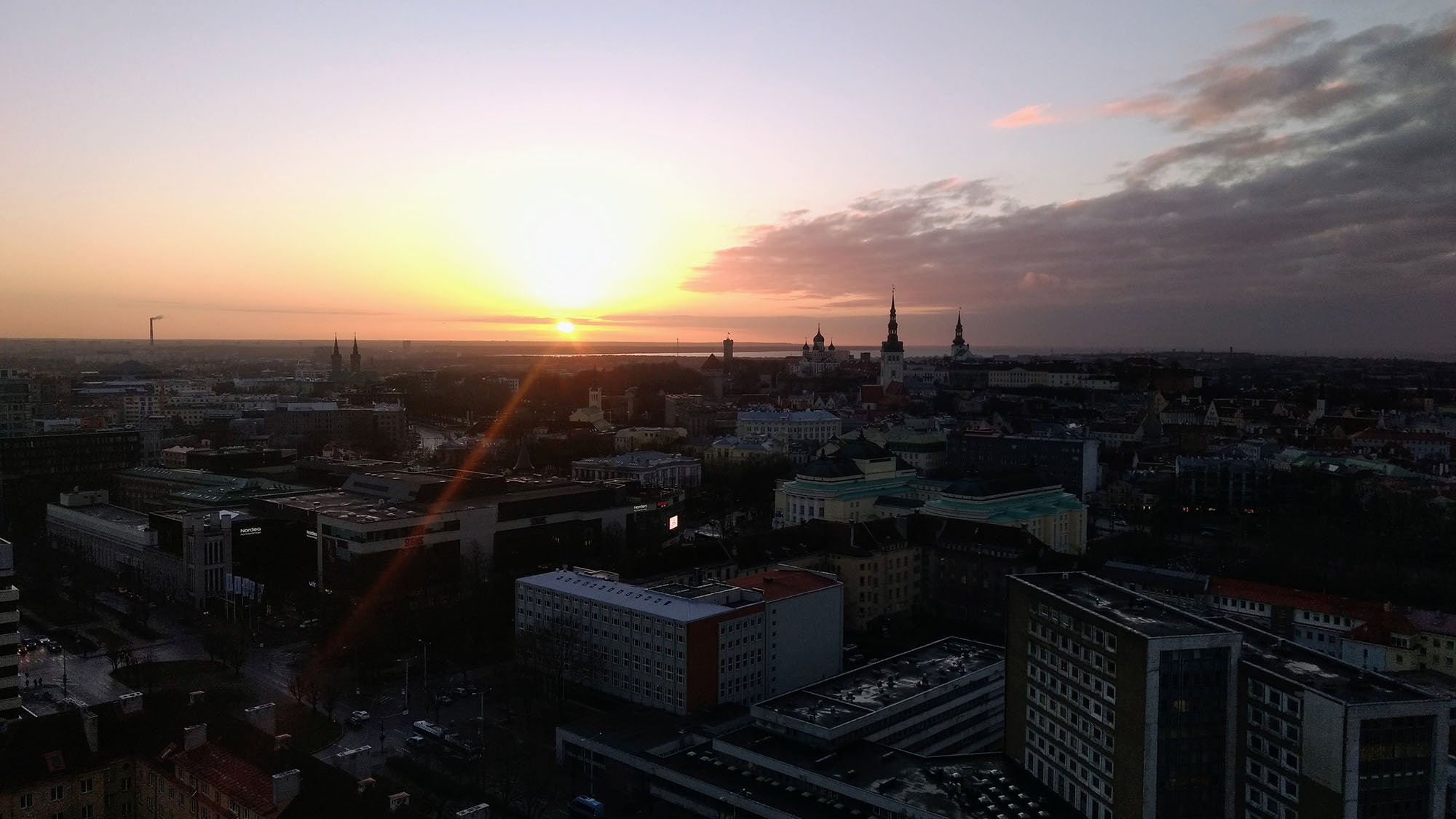 Lessons from Estonia: E-Government, Digital Identity, Health, IoT and Startups